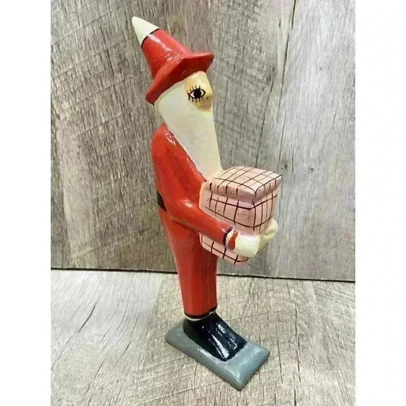 Handmade Wooden Santa Figure Present Carved Folk Art Yvens Leger Made In Haiti - Picture 2 of 8